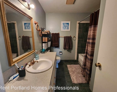 4667 Sw Southview Terrace - Photo Thumbnail 20