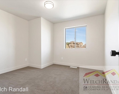 2563 South Hidden Canyon Drive - Photo Thumbnail 7