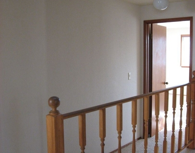 824 Jensen Duplex - Photo Thumbnail 6