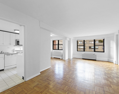 141 East 33rd Street - Photo Thumbnail 3