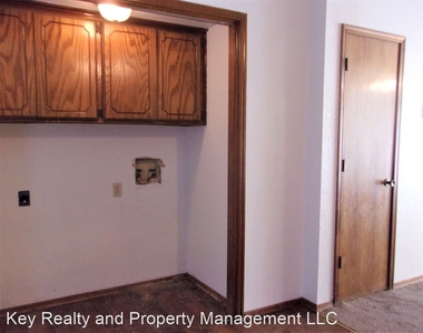 3707 N Saint Charles St - Photo Thumbnail 4