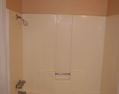 4312 Isla Verde St - Photo Thumbnail 13