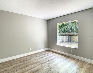 23154 Saint George Place - Photo Thumbnail 7