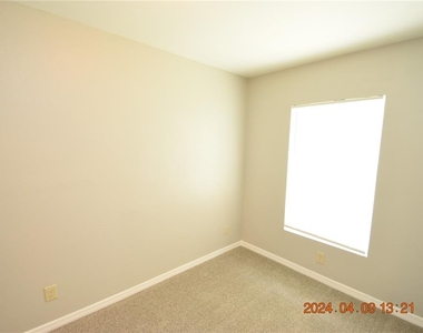 1127 Sycamore Street - Photo Thumbnail 31