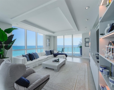 3801 Collins Ave - Photo Thumbnail 1