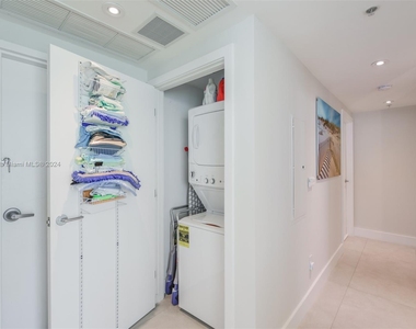 3801 Collins Ave - Photo Thumbnail 24