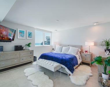 3801 Collins Ave - Photo Thumbnail 25