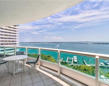 1643 Brickell Ave - Photo Thumbnail 8