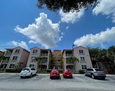 6670 Nw 114th Ave - Photo Thumbnail 0