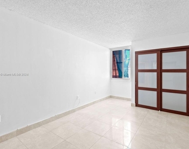 850 N Miami Ave - Photo Thumbnail 14