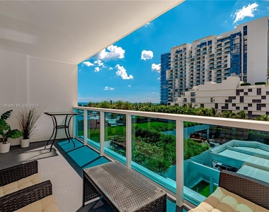 2301 Collins Ave - Photo Thumbnail 23