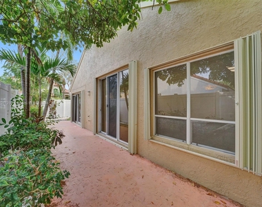 7665 Nw 61st Ave - Photo Thumbnail 75