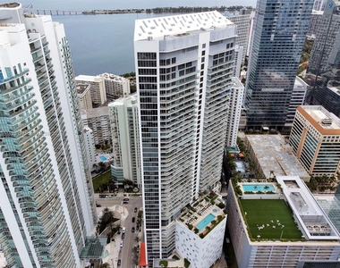 1300 Brickell Bay Dr - Photo Thumbnail 26