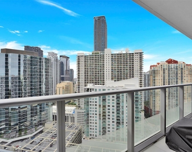 1300 Brickell Bay Dr - Photo Thumbnail 21