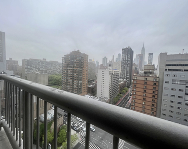 E 34TH ST - Photo Thumbnail 6