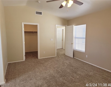 5896 Gentleslope Street - Photo Thumbnail 18