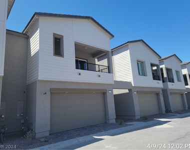 1549 Eliana Crossing Place - Photo Thumbnail 0