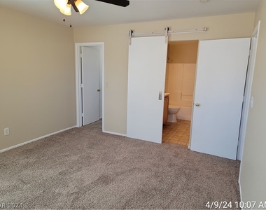 1170 Orange Meadow Street - Photo Thumbnail 12