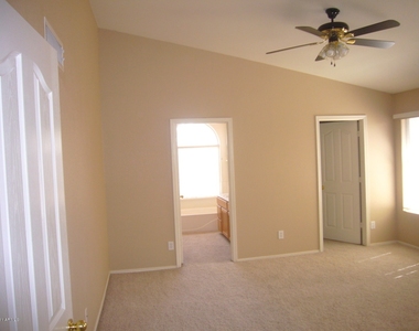 12471 W Holly Street - Photo Thumbnail 12