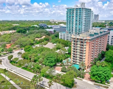 2951 S Bayshore Dr - Photo Thumbnail 0