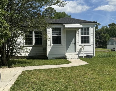 5303 Colonial Avenue - Photo Thumbnail 0