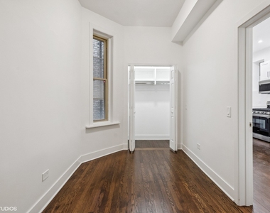 1114 N Wolcott Avenue - Photo Thumbnail 7