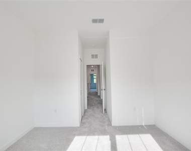 14930 Lyla Terrace - Photo Thumbnail 43