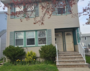 419 Lake Avenue - Photo Thumbnail 11