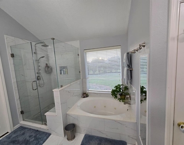 3827 Garden Way - Photo Thumbnail 16