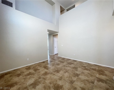 8324 San Mateo Street - Photo Thumbnail 5