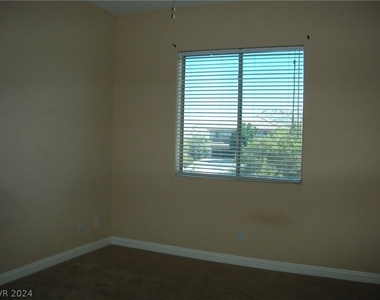 5561 Notte Pacifica Way - Photo Thumbnail 11