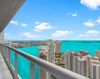 465 Brickell Ave - Photo Thumbnail 28