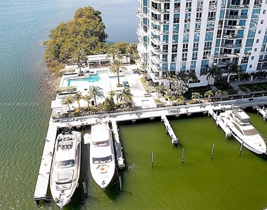 17111 Biscayne Blvd - Photo Thumbnail 41