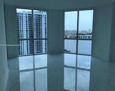 17111 Biscayne Blvd - Photo Thumbnail 1