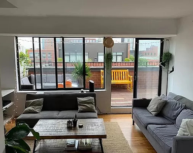 259 Elizabeth Street - Photo Thumbnail 1