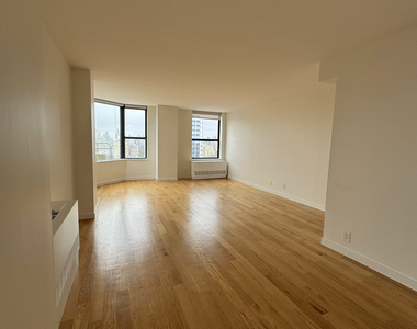 247 West 87th Street, New York, NY 10024 - Photo Thumbnail 2