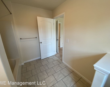 2800 Monticello Ln, - Photo Thumbnail 13