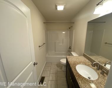 2800 Monticello Ln, - Photo Thumbnail 12