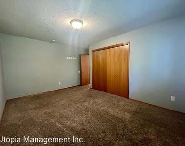 4713 Se Powell Butte Blvd - Photo Thumbnail 19