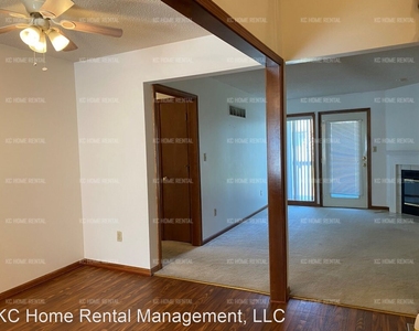 8002 Nw 79th Place - Photo Thumbnail 16