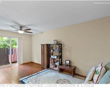 2239 Hawthorne St Apt 14 - Photo Thumbnail 6