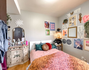 2115 N. Spaulding, Unit 8 - Photo Thumbnail 12