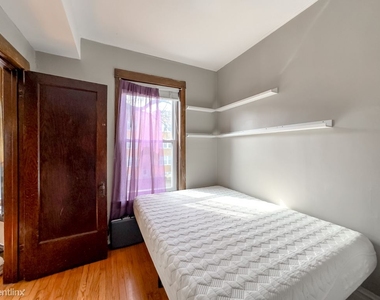 2115 N. Spaulding, Unit 8 - Photo Thumbnail 17