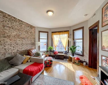 2115 N. Spaulding, Unit 8 - Photo Thumbnail 7