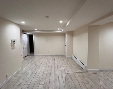 220 Sunrise Terrace - Photo Thumbnail 7