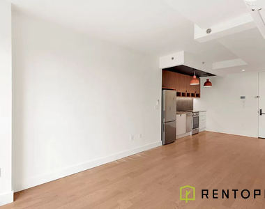 824 Lexington Avenue - Photo Thumbnail 1