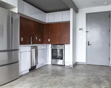 410 Tompkins Avenue - Photo Thumbnail 1