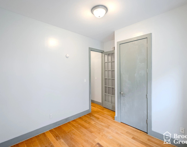 106 Grattan Street - Photo Thumbnail 6