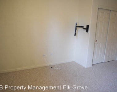 5201 Laguna Oaks Drive #200 - Photo Thumbnail 7