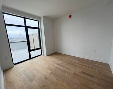 597 Grand Street - Photo Thumbnail 5